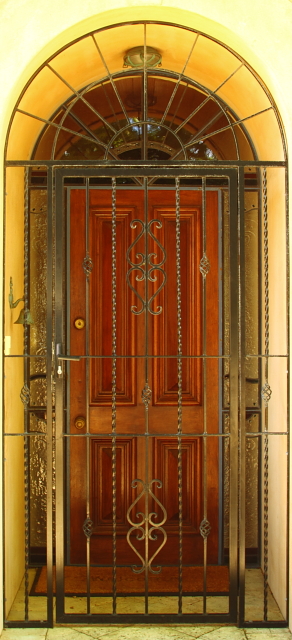 Door and Arch 2AM-112346_7D