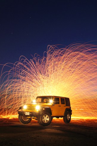 Jeep-Wrangler-and-Steel-wool-2AM-116085-1106087_stacked