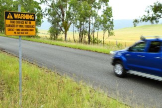 Road Subsidence Sign 2AM-007876
