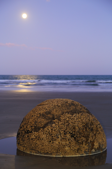 Moeraki Boulders 2AM-000533