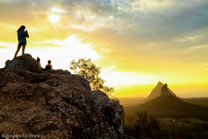 glasshouse-mountains-2am-004009